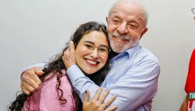 Candidata de Lula,Teca Nelma é a aposta da esquerda para a Assembleia