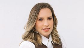 Quando foi que amar passou a significar suportar tudo?