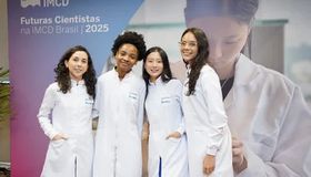 Apaixonada por ciência? Programa abre 470 vagas para meninas e professoras de escolas públicas
