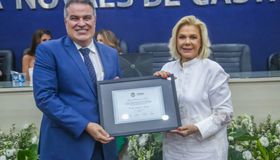 Título de Cidadã Honorária a Danielle Santoro, Cacilda Sampaio e Anna Paola Frade