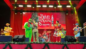 Chegada do Papai Noel no Maceió Shopping