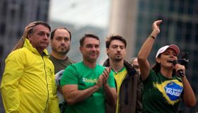 Os clãs ladram