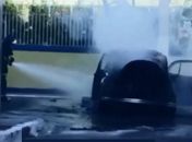 Fusca de vendedor de ovos incendeia no centro de Arapiraca