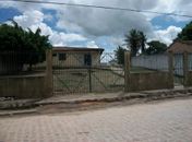 Bandidos atiram contra creche&#8207;. Crianças estavam saindo da unidade