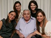 Chico Anysio comemora 80 anos com Heloísa Périssé e Daniela Escobar