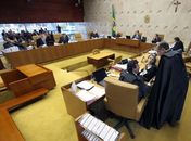 Plenário do Supremo adia decisão sobre união homossexual