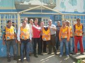 SMTT inicia entrega de novos coletes para mototaxistas