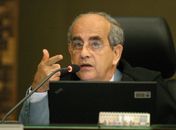 Desembargador bloqueia R$ 94 mil de Arapiraca e de construtora