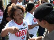 Servidores da Ufal realizam protesto e entram em conflito com a PM