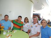 Empresário Betinho Alexandre reúne amigos para receber Célia, Yale e Collor