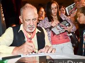 Humor e irreverência de Claudio Cunha conquista a platéia arapiraquense