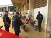 Onze veículos são apreendidos durante operação policial deflagrada na feira de carros