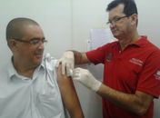 Servidores da UE do Agreste são vacinados contra pneumonia