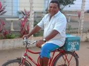 Serviço de barbeiro à domicílio ainda sobrevive em Arapiraca