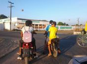 Menores são flagrados conduzindo cinquentinhas na AL 110 em Arapiraca