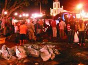 Procissão marca um ano de acidente que matou fiéis em Feira Grande