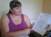 Rosana Queiroz mostra ofício sobre afastamento, assinado pelo conselheiro