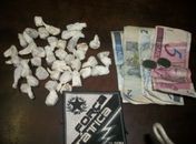 Menores de 17 e 14 anos são flagrados com maconha na Primavera