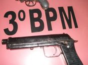 Menores acusados de roubar motocicleta são presos com armas de fogo