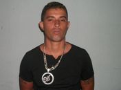 Polícia encontra revólver calibre 38 durante abordagem à motociclista