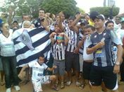 Jogadores do ASA são recebidos com festa pela torcida