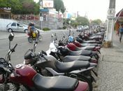 Motoristas reclamam que não há espaço para estacionar carros no Centro de Arapiraca