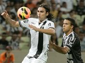 Fortaleza e atacante Léo Gamalho próximos de acerto