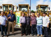 São Sebastião é contemplada com moderna Motoniveladora Patrol