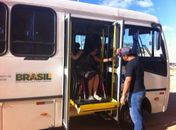 Prefeitura de Arapiraca adquire ônibus adaptado para deficientes físicos