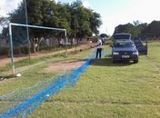 Redes de proteção são instaladas em campo de futebol de São Sebastião