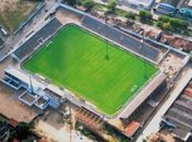 “Ingresso padrão Fifa e estádio padrão várzea”, diz site esportivo sobre jogo entre ASA e FLA