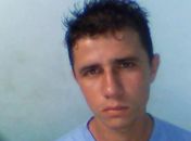 Motociclista de 22 anos morre na AL 110 após colidir em caminhão