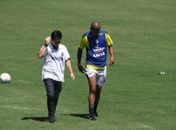 Durante treino no Rei Pelé, Bombinha sente lesão e será defalque nesta terça