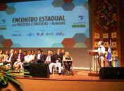 Renan confirma liberação de R$ 10 milhões para Centro de Convenções de Arapiraca