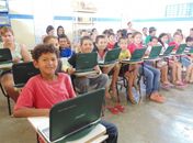Prefeitura de Lagoa da Canoa entrega mais 60 laptops em escolas da zona rural