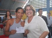 Célia entrega casas para famílias de baixa renda nesta sexta