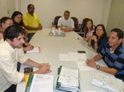 Procurador do Trabalho recebe documentos referentes à precarização da Uneal