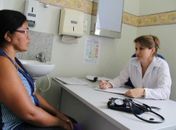 Arapiraquenses elogiam atuação dos médicos cubanos no município