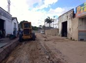 Prefeitura inicia obras na única rua do Centro sem pavimentação