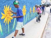 Parceria proporciona arte em muros do Centro neste sábado