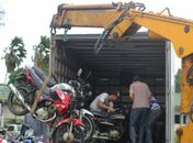 Motocicletas apreendidas começam a deixar o pátio do 3º Batalhão
