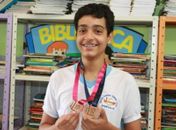 Aluno de escola estadual arapiraquense é tricampeão na Olimpíada Brasileira de Matemática