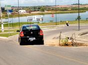 Buraco próximo ao trevo da Perucaba provoca transtornos entre motoristas