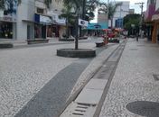 Comércio de Arapiraca amarga mais um sábado de pouco movimento