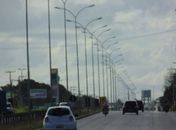 Mulher sofre descarga elétrica no canteiro central da Avenida José Alexandre