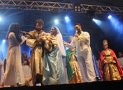 Cidade de Maria revive a história do nascimento de Jesus em mega espetáculo