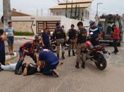 Motociclista fica ferido após colidir com pick up em cruzamento no São Luiz