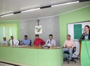 Vereadores repudiam diretores da Frigovale por não comparecerem em audiência pública