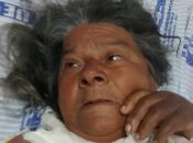 Idosa internada no Hospital de Emergência do Agreste aguarda por familiares