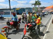 Em Arapiraca, órgãos de trânsito intensificam fiscalização a mototaxistas clandestinos